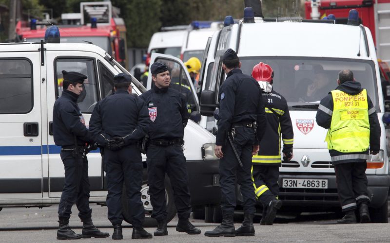 francoska policija.jpg