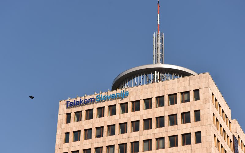 telekom slovenije upravna stavba.jpg