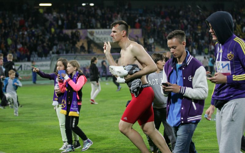 jasmin handanovic gw.jpg