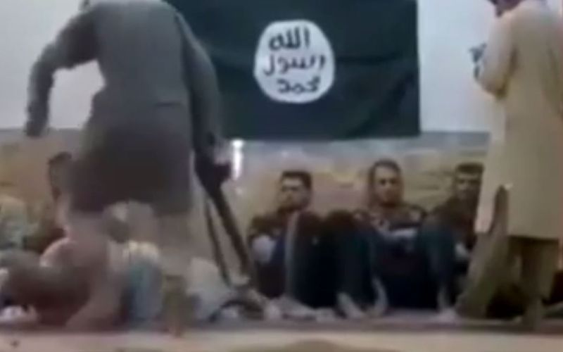 isis kaznovanje kadilcev.JPG