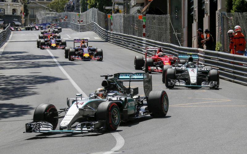 rosberg re.jpg