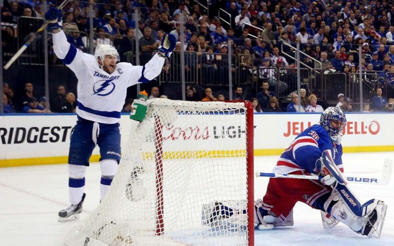 stamkos tampa.jpg