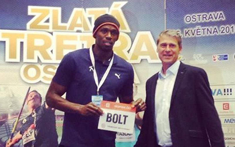 929-24-bolt.jpg