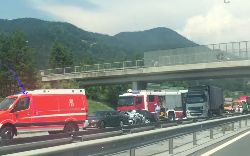 nesreča avtocesta vransko