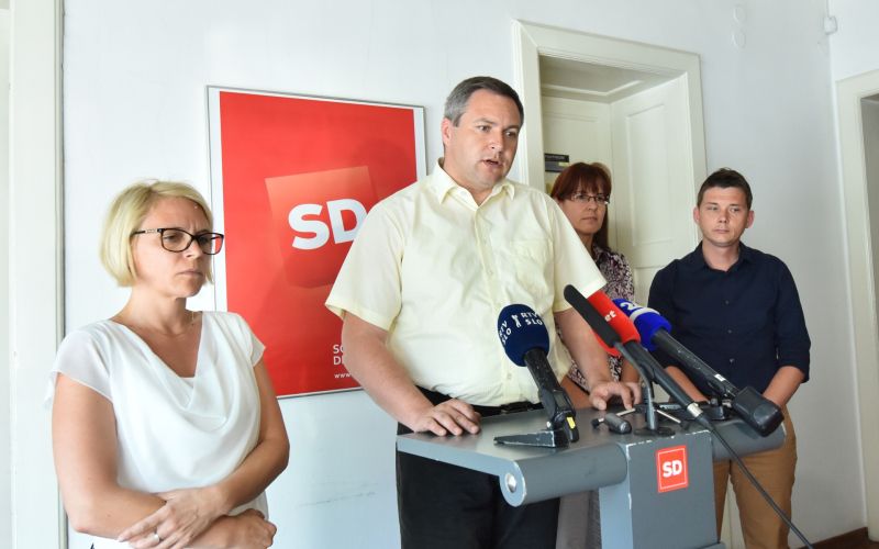 dejan židan, anja kopač mrak, levanič, katič.jpg