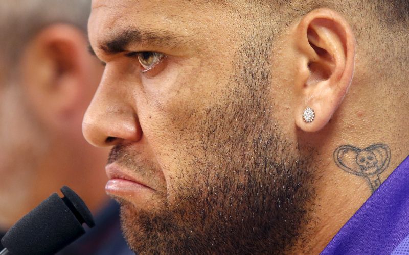 942-14-15-alves4 re.jpg