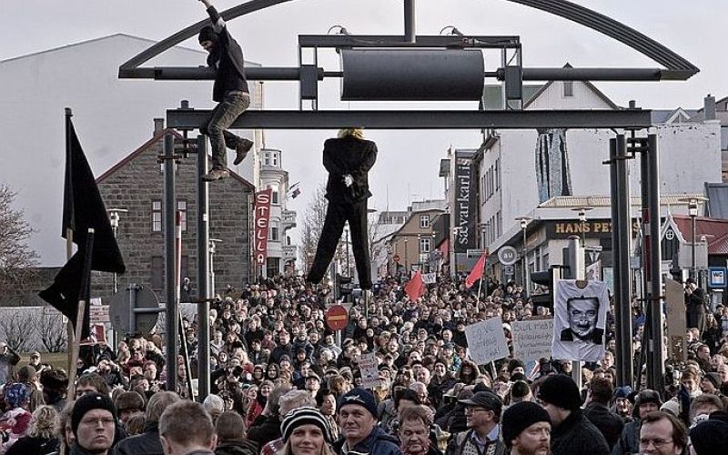islandija, protest.jpg