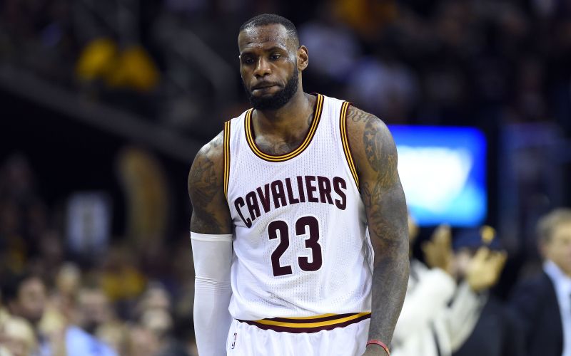 lebron re.jpg