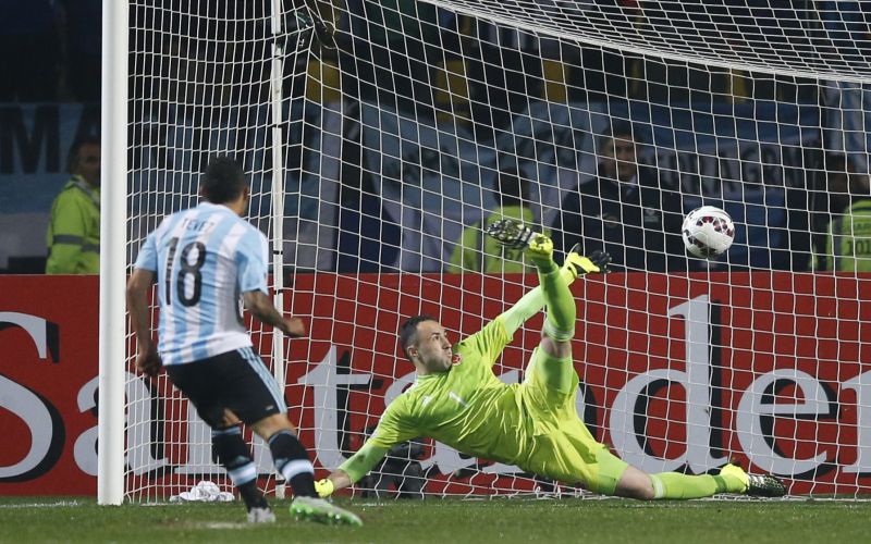 tevez re.jpg