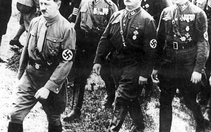 Hitler, Roehm in Kiel