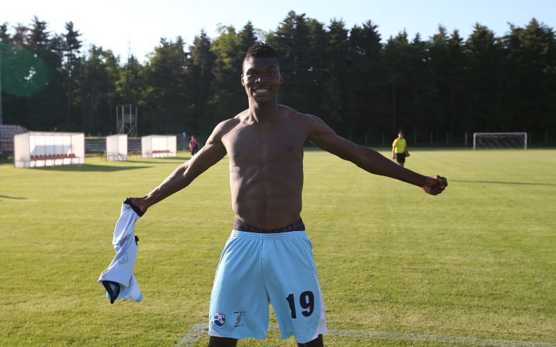 eleke dw.jpg