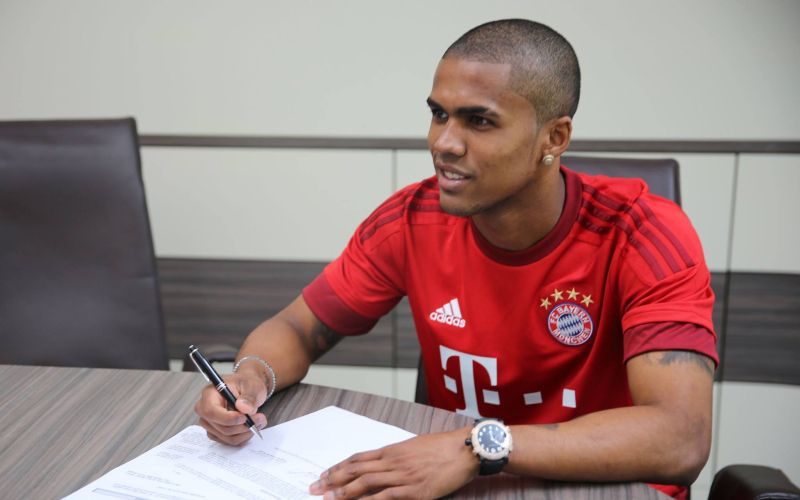 douglas costa (2).jpg