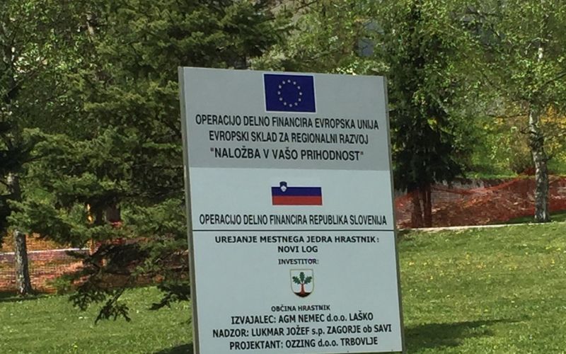 Hrastnik EU tabla.jpg
