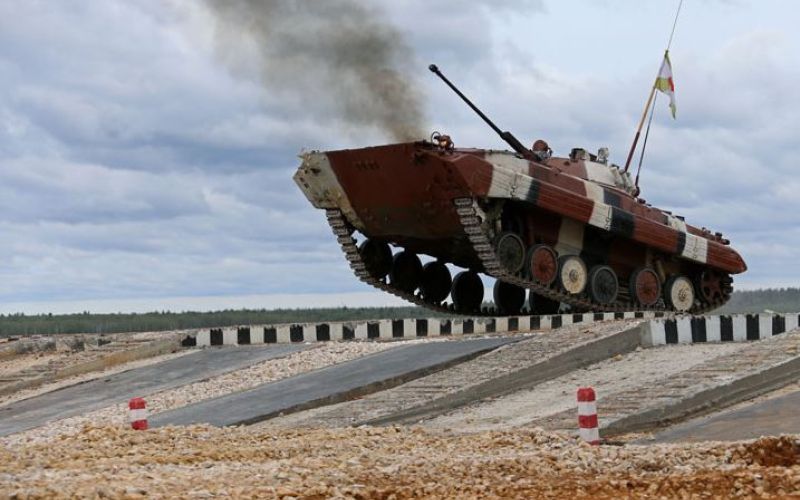 tank rusija vojaske igre.JPG