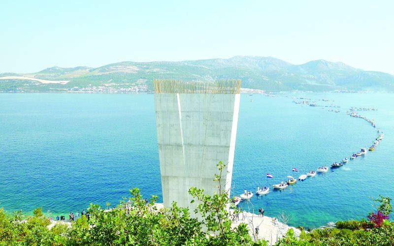Ostanki prvega mostu na Pelješac