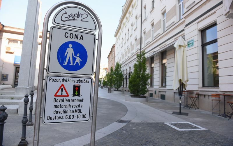 Ljubljanski mestni redarji kazni pišejo kot za stavo-1