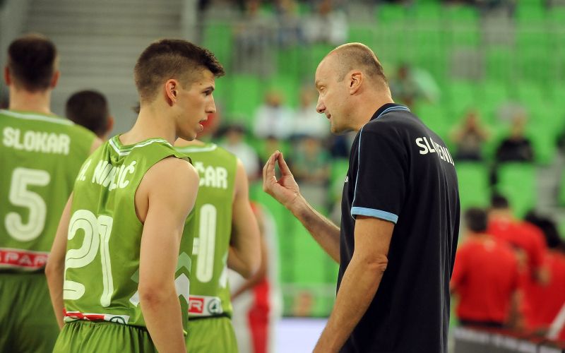 nikolic-zdovc ap.JPG