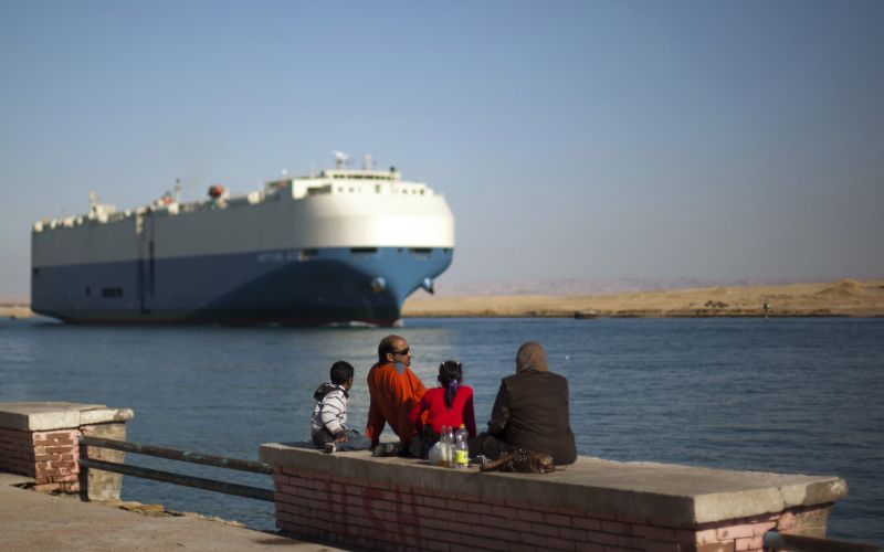 suez sueški kanal egipt ladja