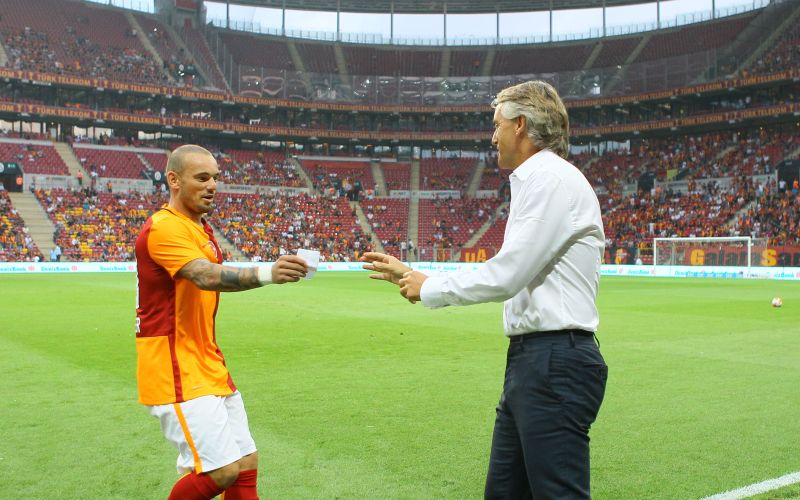 mancini sneijder.jpg