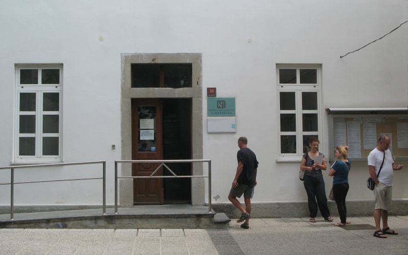 Brezposelnost se znižuje.