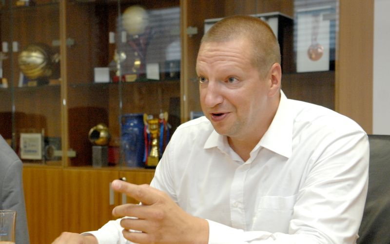 009-19-erjavec4 ap.JPG