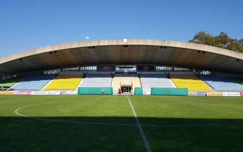 proti koncu 1