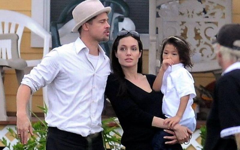 Angelina Jolie spet noseča!