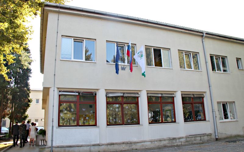 nadomestna___ola.jpg