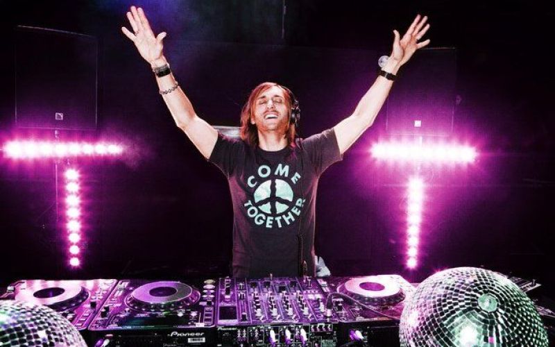 Z Obrazi na spektakel Guetta v Areni!