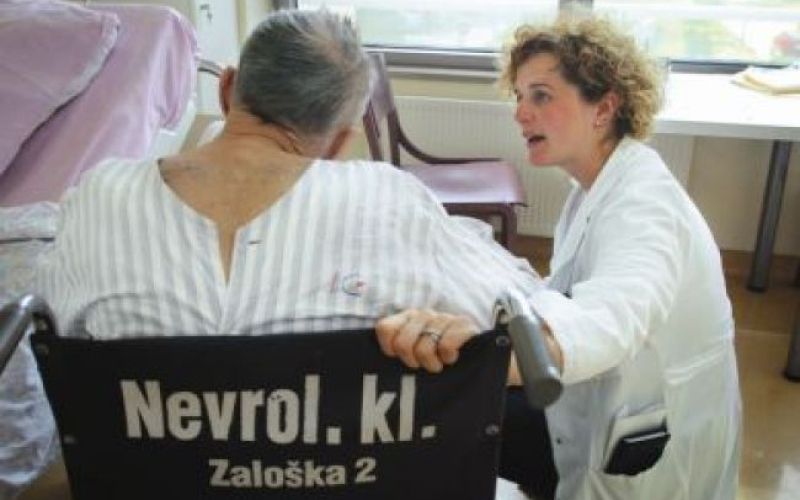 Država, usmili se dementnih!
