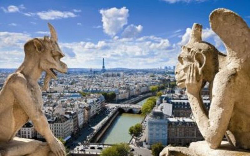 Zares romantični Pariz