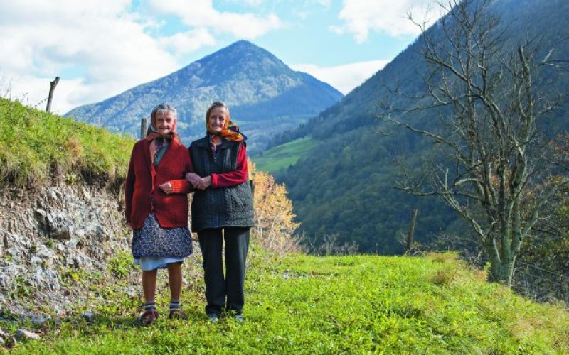 88-letni dvojčici Lada in Mira