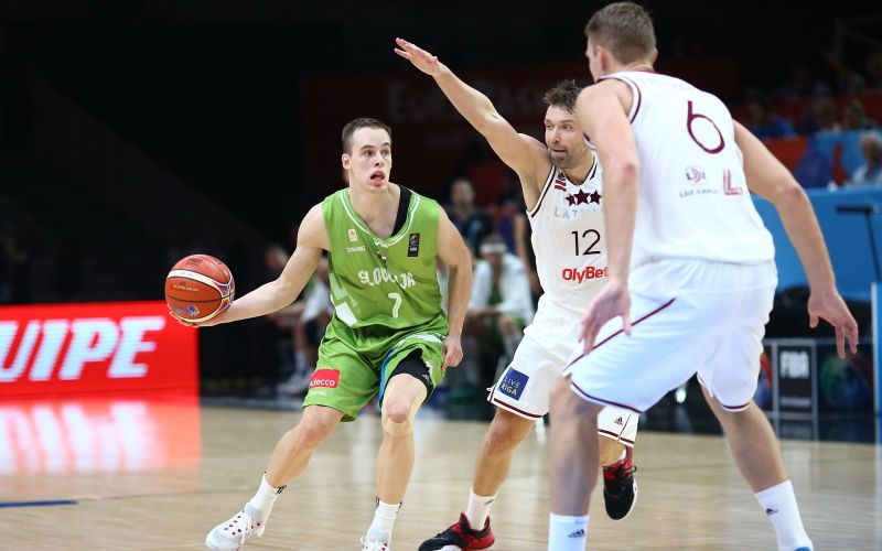 klemen prepelic slovenija-latvija af.JPG