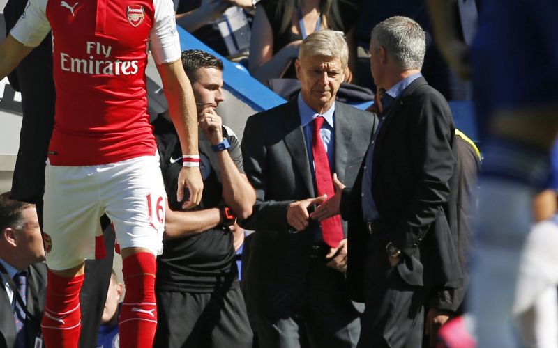 mourinho wenger re.jpg