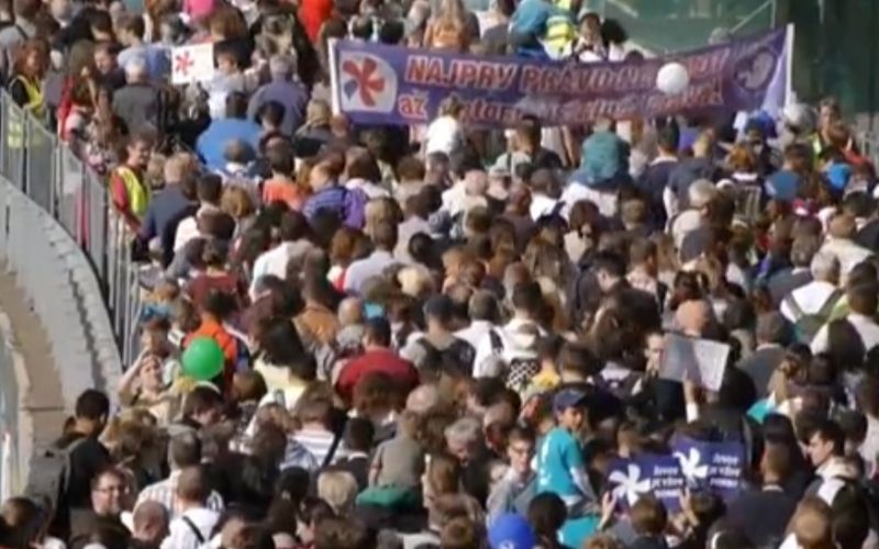 Protest, splav, Slovaška.jpg