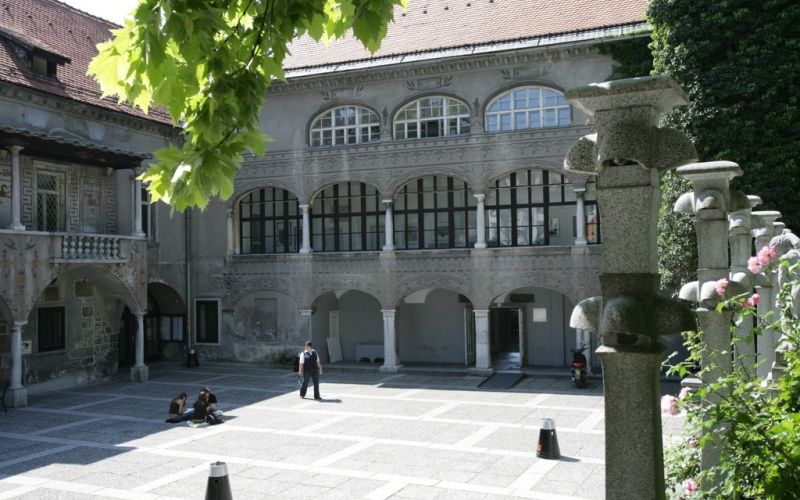 križanke