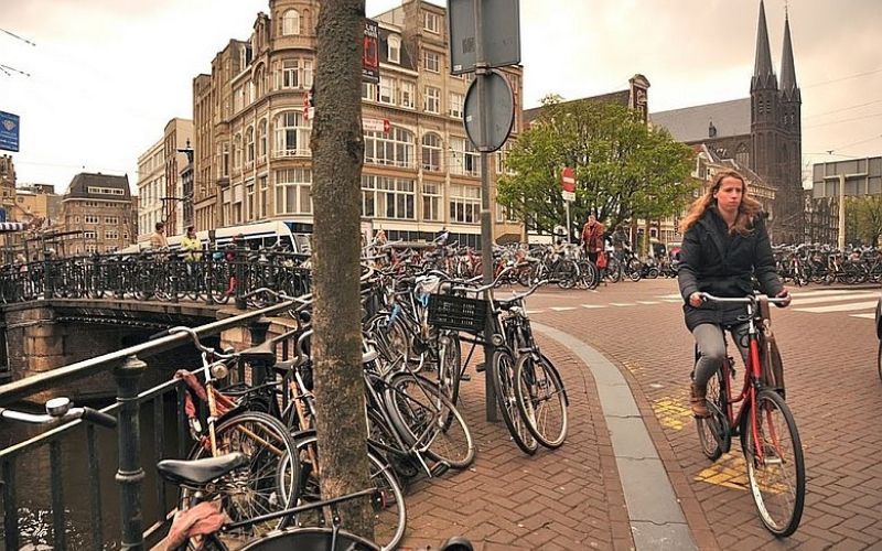 Amsterdam ali raj za kolesa.jpg