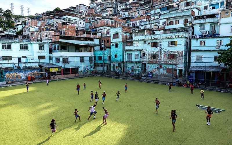 nogomet favela1.jpg