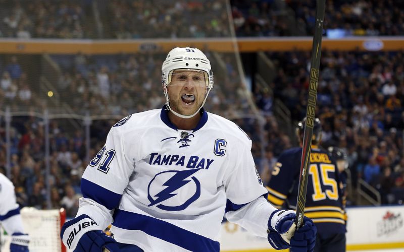Steven Stamkos re.jpg