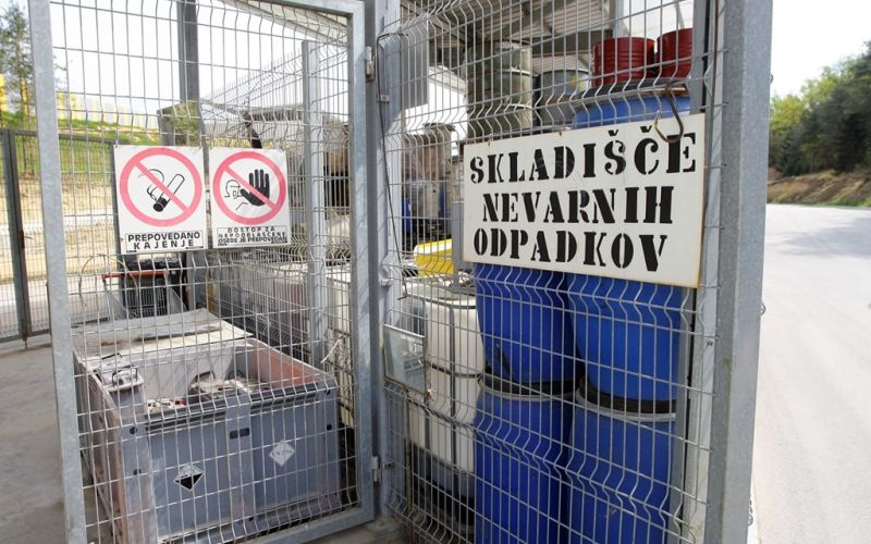 Nevarni gospodinjski odpadki