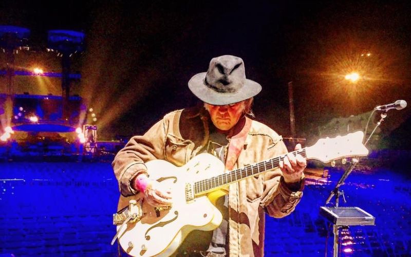 Neil Young.jpg