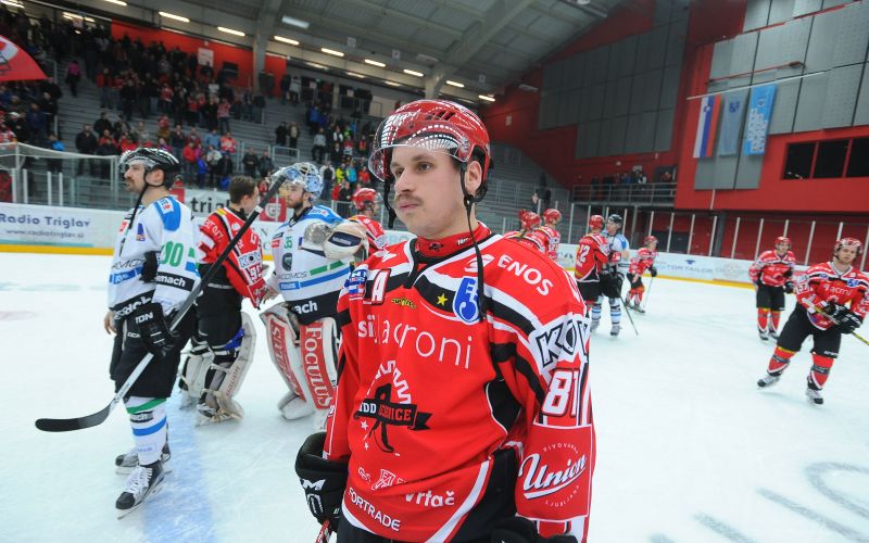 090-20-olimpija jesenice rajsar hokej 4 ap.JPG