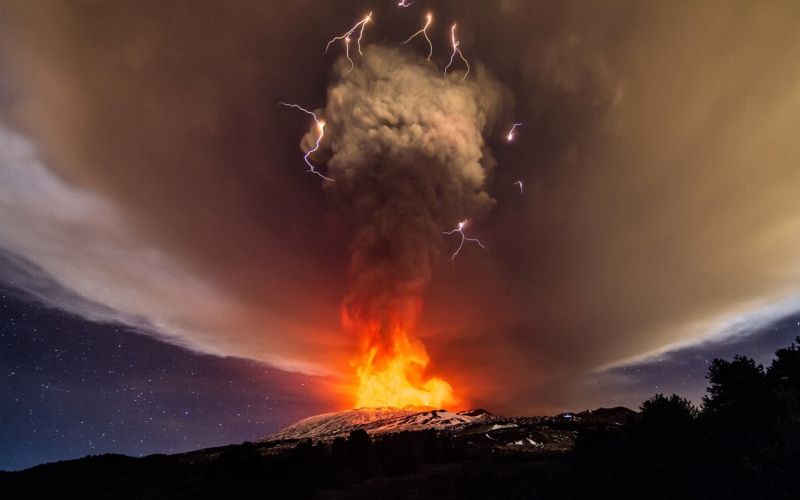 Etna, ognjenik, izbruh.jpg
