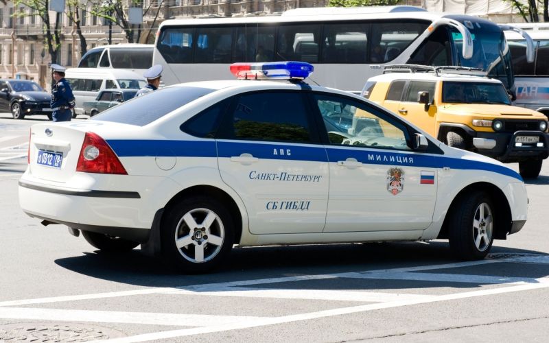 ruski policijski avto.jpg
