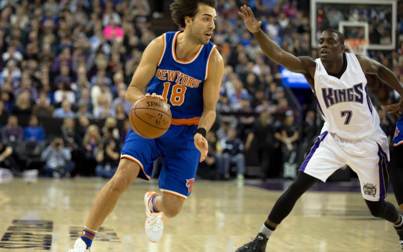 Saša Vujačić Darren Collison New York Knicks Sacramento Kings