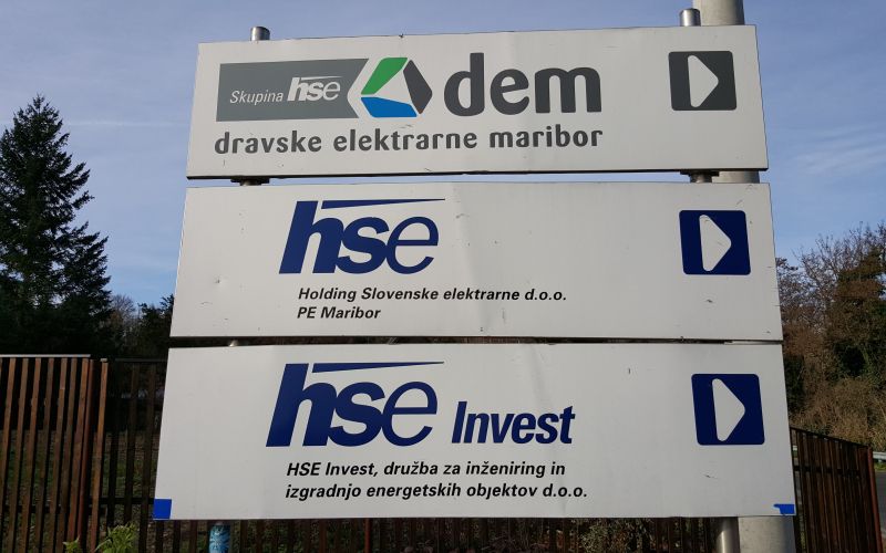 Obcina in javna podjetja podpirajo zaposlene v DEM