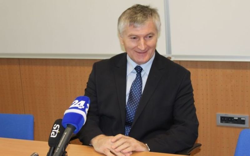 novsak_nova_ak.jpg