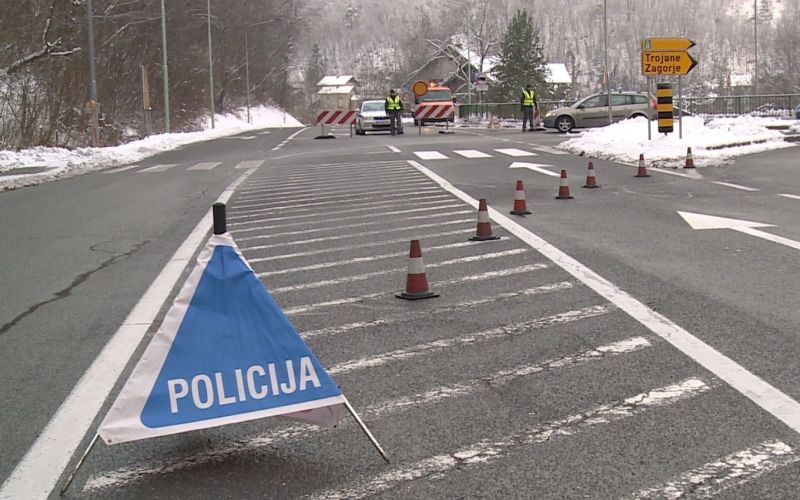 zapora Litija prometna.jpg