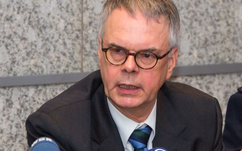 Wolfgang Albers.jpg