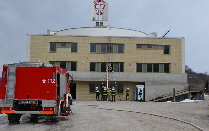 Cerkev v Košakih